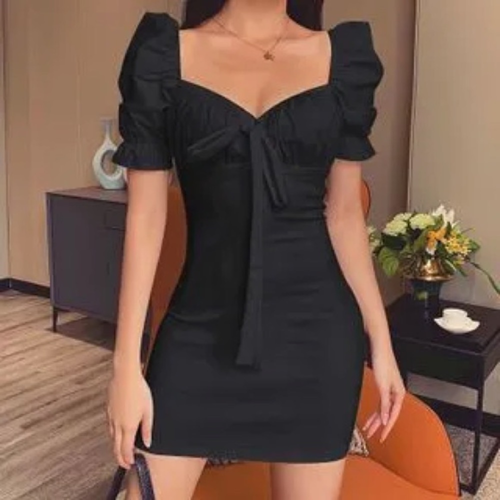 Black puff sleeve mini dress